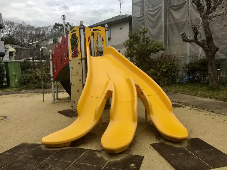 豊中市　利倉西1丁目公園