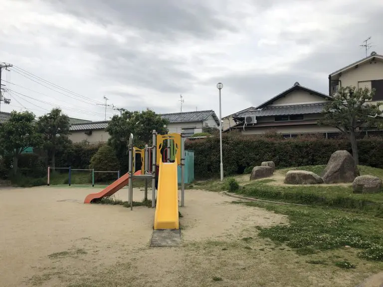 豊中市　服部西町2丁目公園