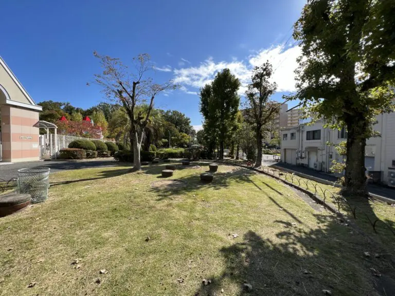 吹田市　やまぶき公園