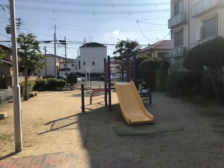 豊中市　本町3丁目公園