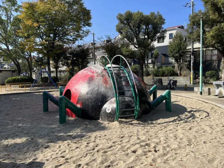 吹田市　尺谷公園（しゃくたにこうえん）
