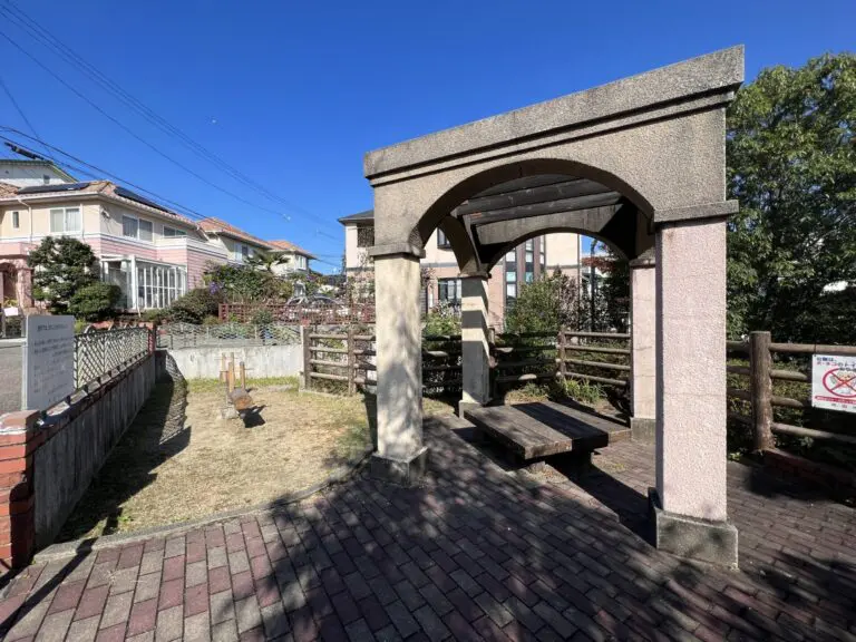 吹田市　ハーブの丘 千里山遊園