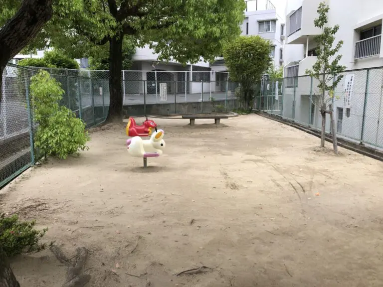 豊中市　東泉丘1丁目西公園