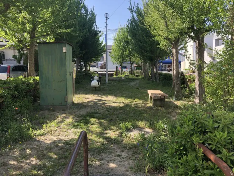 豊中市　東泉丘2丁目中公園